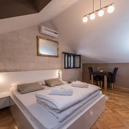 多纳特公寓酒店