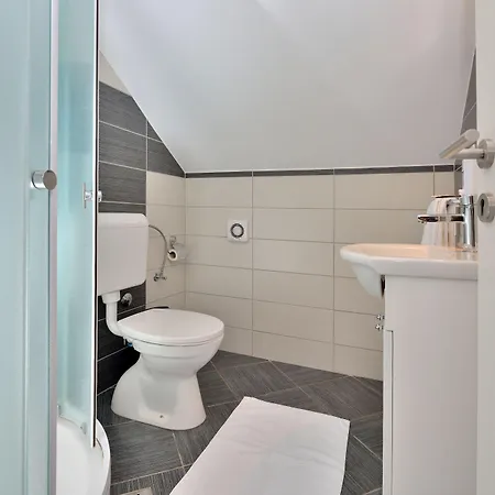 多纳特公寓酒店 * 扎达尔