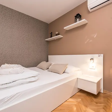 ドナト アパート *