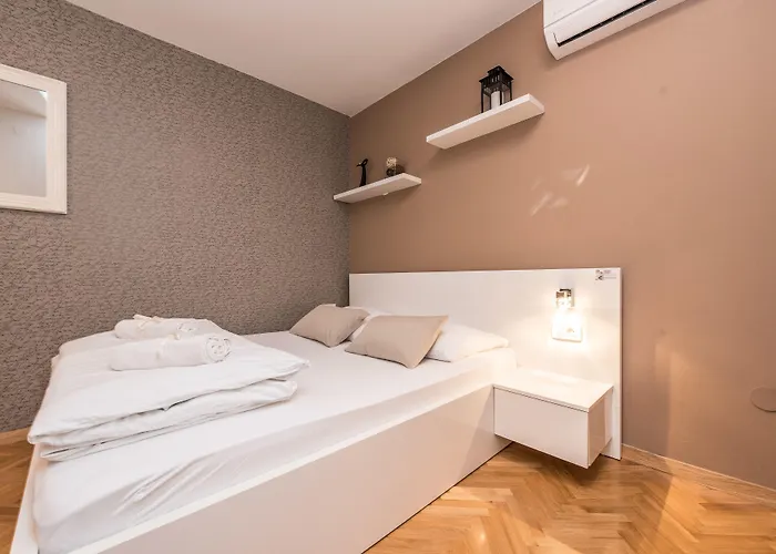 아파트먼트 도나트 아파트 *