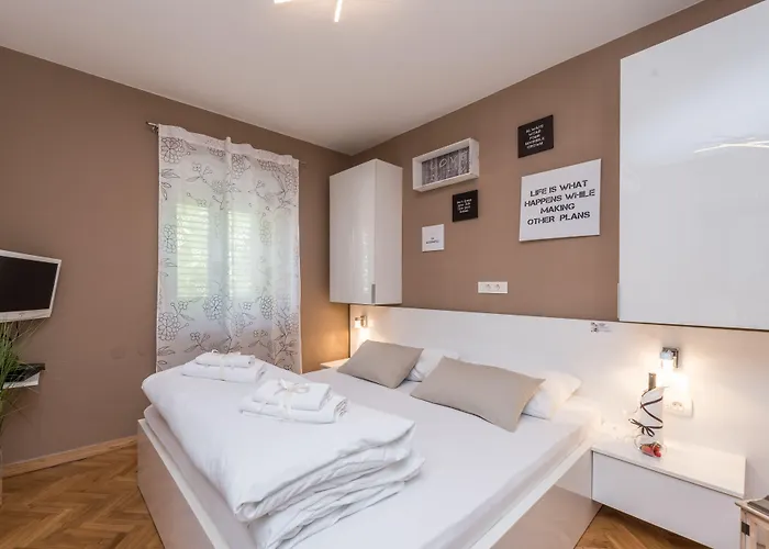 아파트먼트 도나트 *