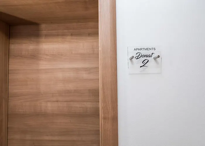 아파트먼트 도나트 아파트 *