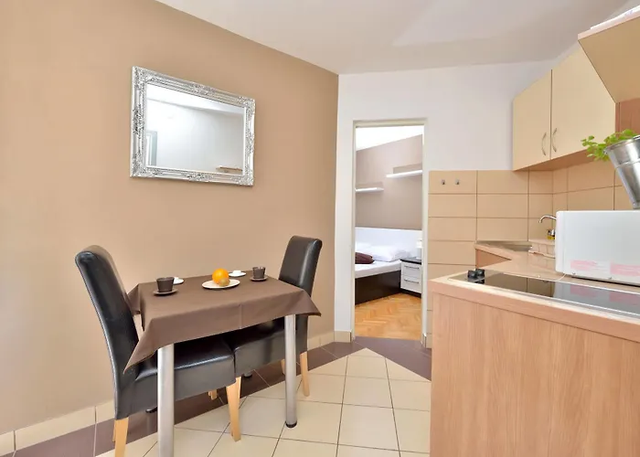 아파트먼트 도나트 *